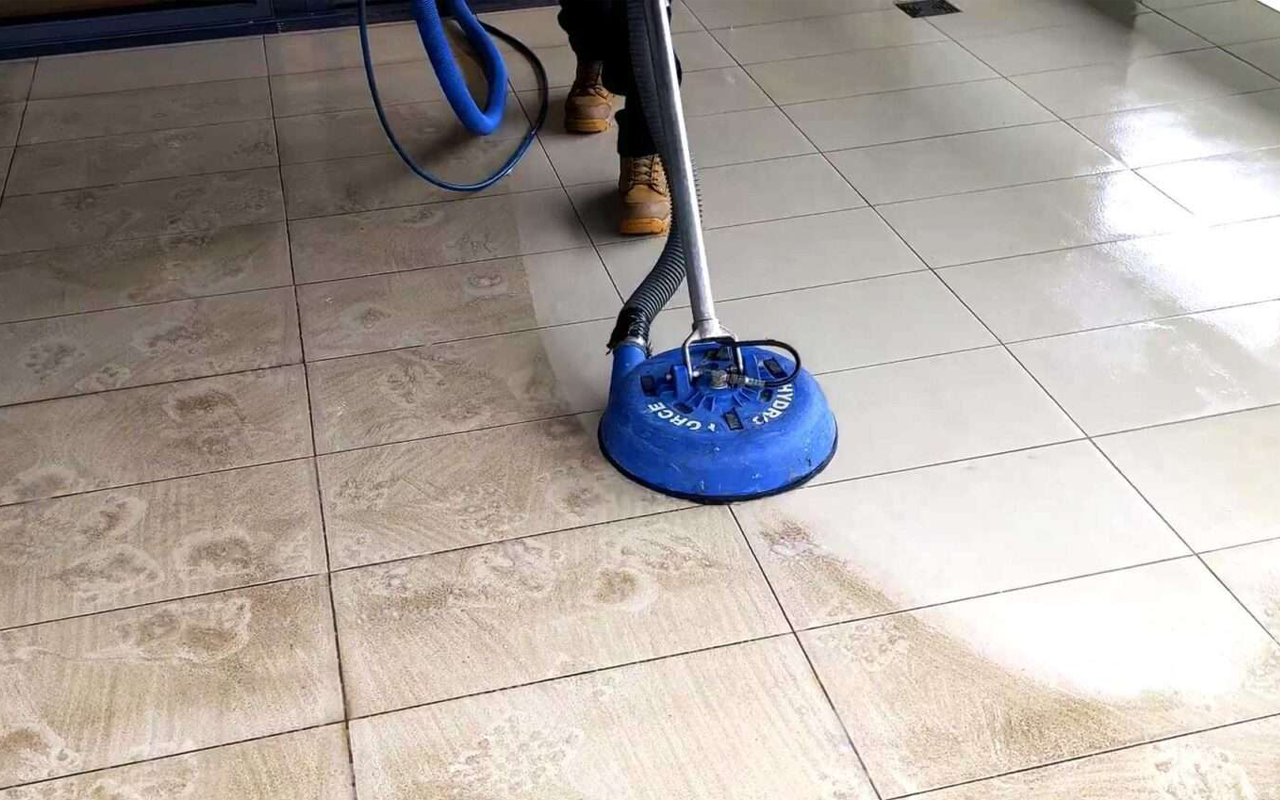 Tiles & Grout Cleaning